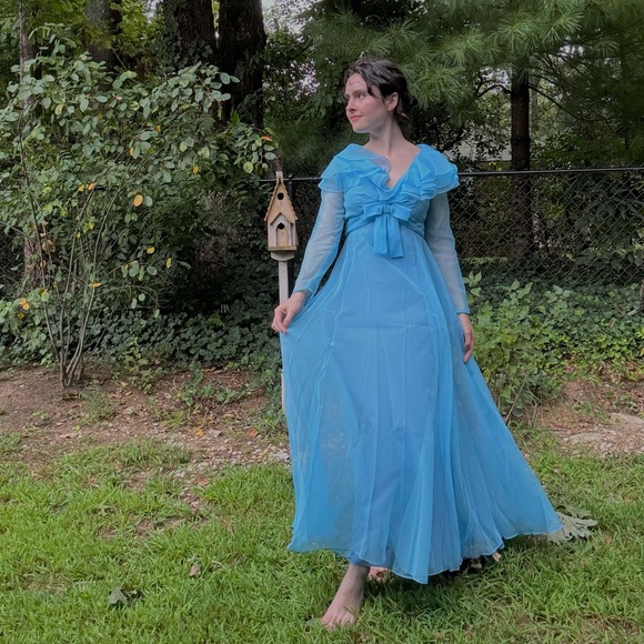 Miss Elliette California Vintage dress size XS - Picture 2 of 4